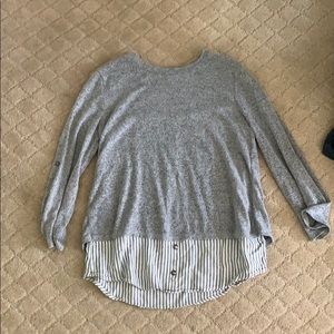 grey layered long sleeve shirt